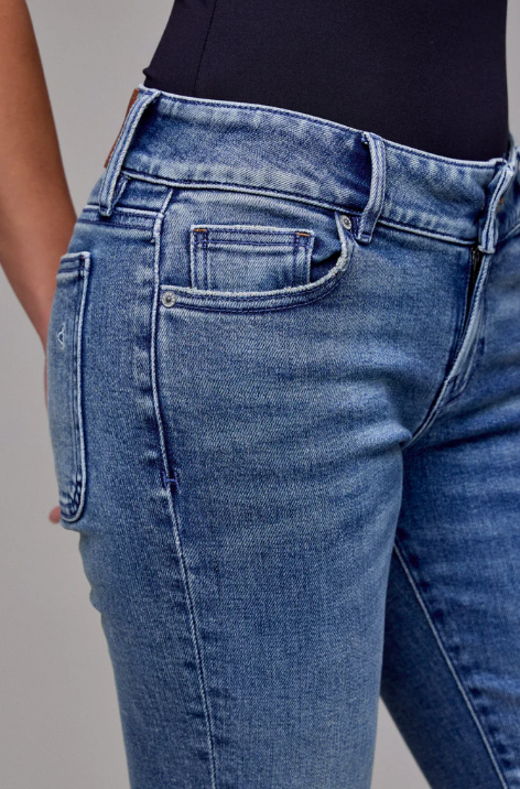Low Rise Ryan Bootcut 33" Inseam | Vintage Wash