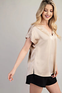 V-Neck Short Sleeve Top | Taupe