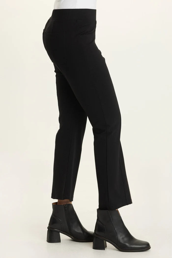 Yanis Flare Pant | Black