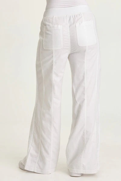Geraldine Pant | White