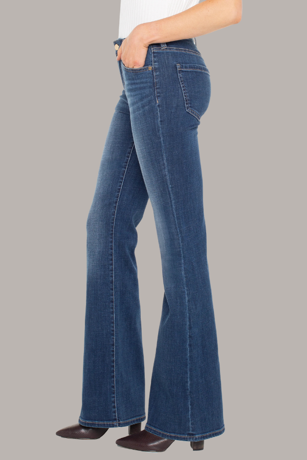 Hannah Flare 31" Inseam [Petite] | Squire Shore