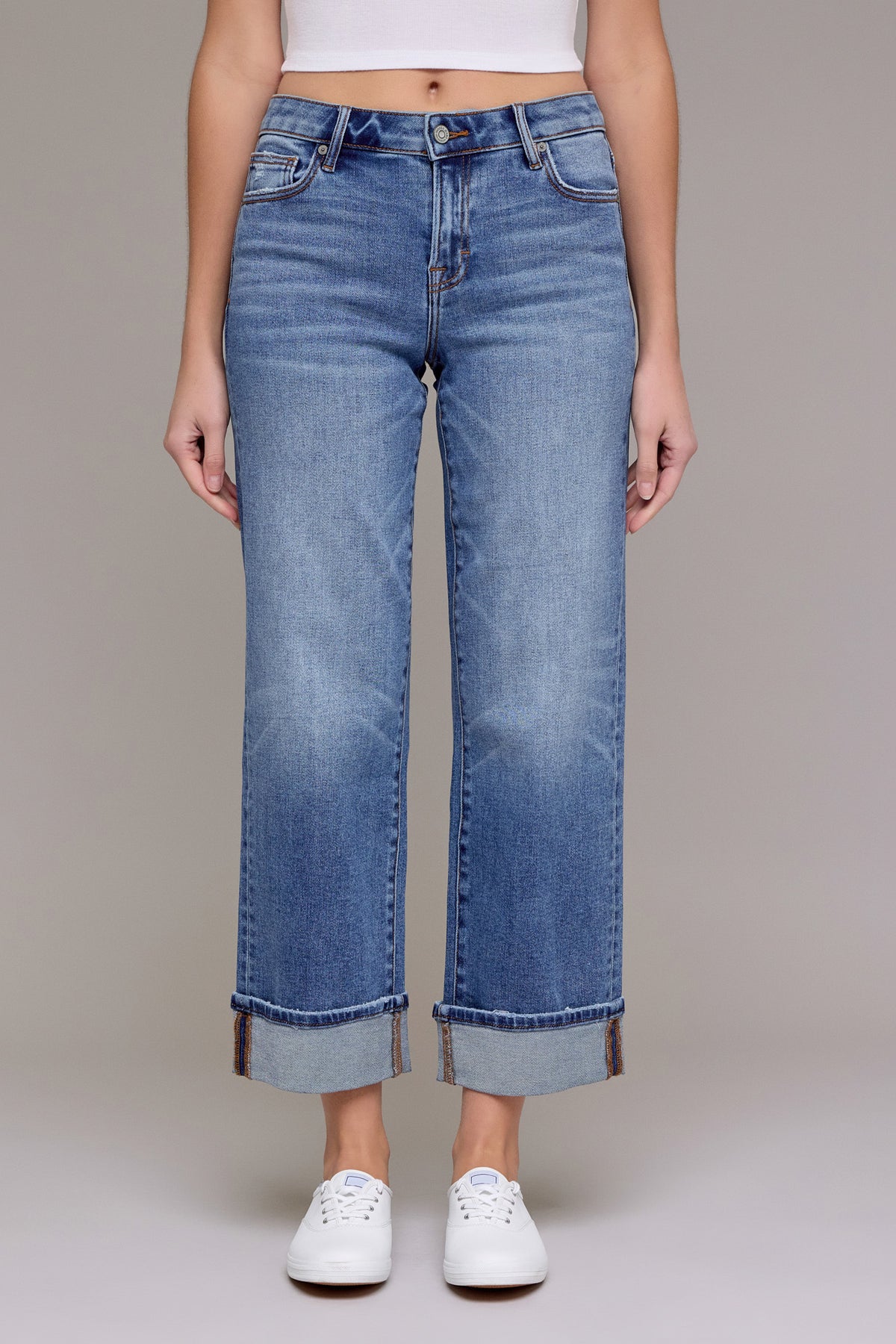 Ella Cuffed Wide Straight Leg | Medium Wash