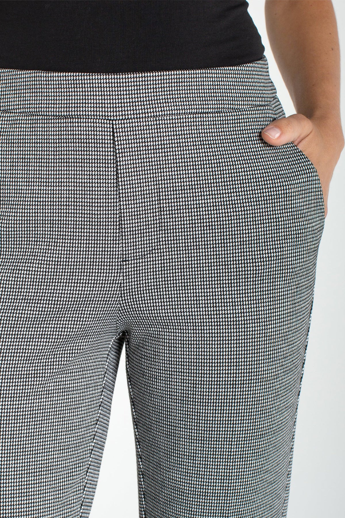 Kayla Pull-On Trouser | Black/White Mini Check