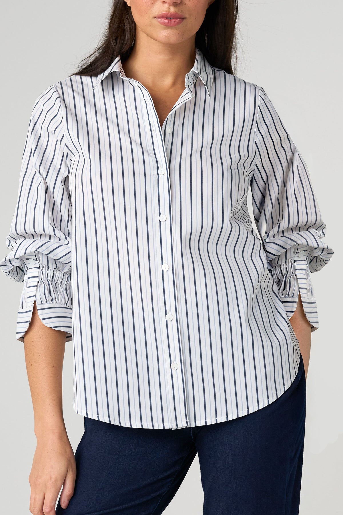 Adjustable Sleeve Woven Top w/ Button Front | White Club Navy