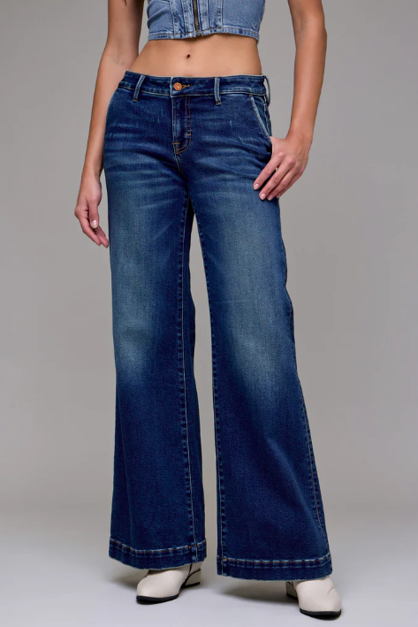 Happi Low-Rise Comfort Flare | Dark