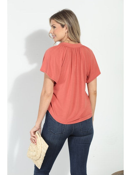 SPLIT NECK SS TOP