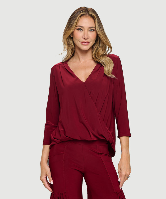 ¾ Sleeve High-Low V-Neck Twisted Hem Top | Burgandy