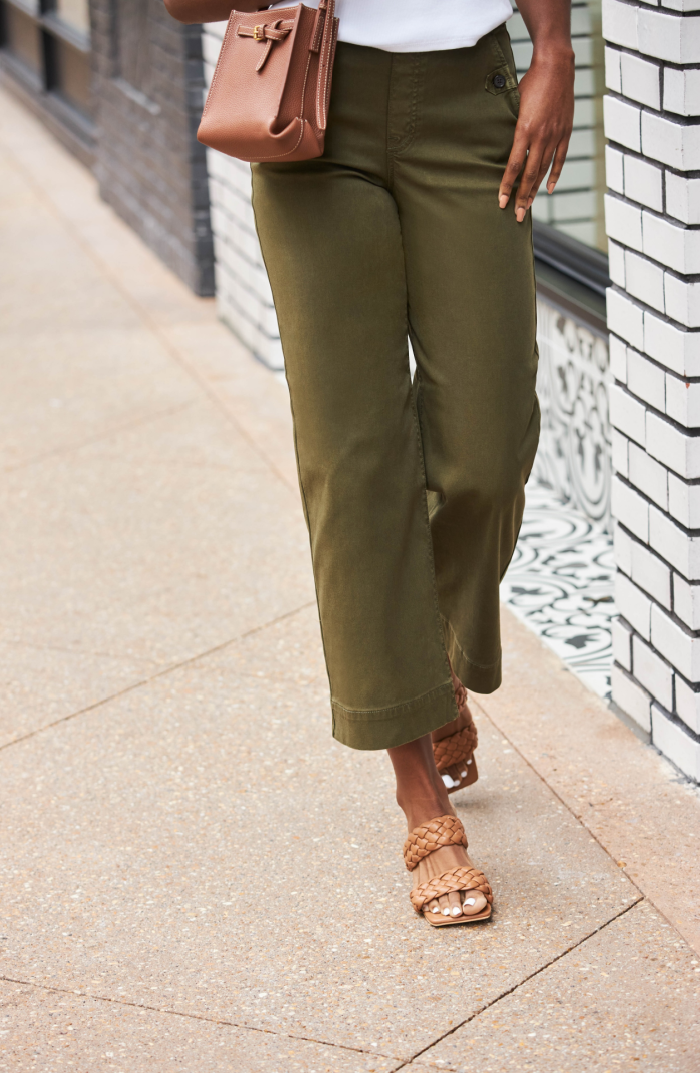 Spanx Stretch Twill Cropped wide Leg Pant  Darkened Olive, Bright Whi –  Harriman Clothing Co.